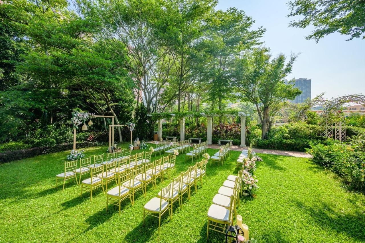 Hong Kong Gold Coast Hotel Kültér fotó The Garden at Mandarin Oriental, Tokyo