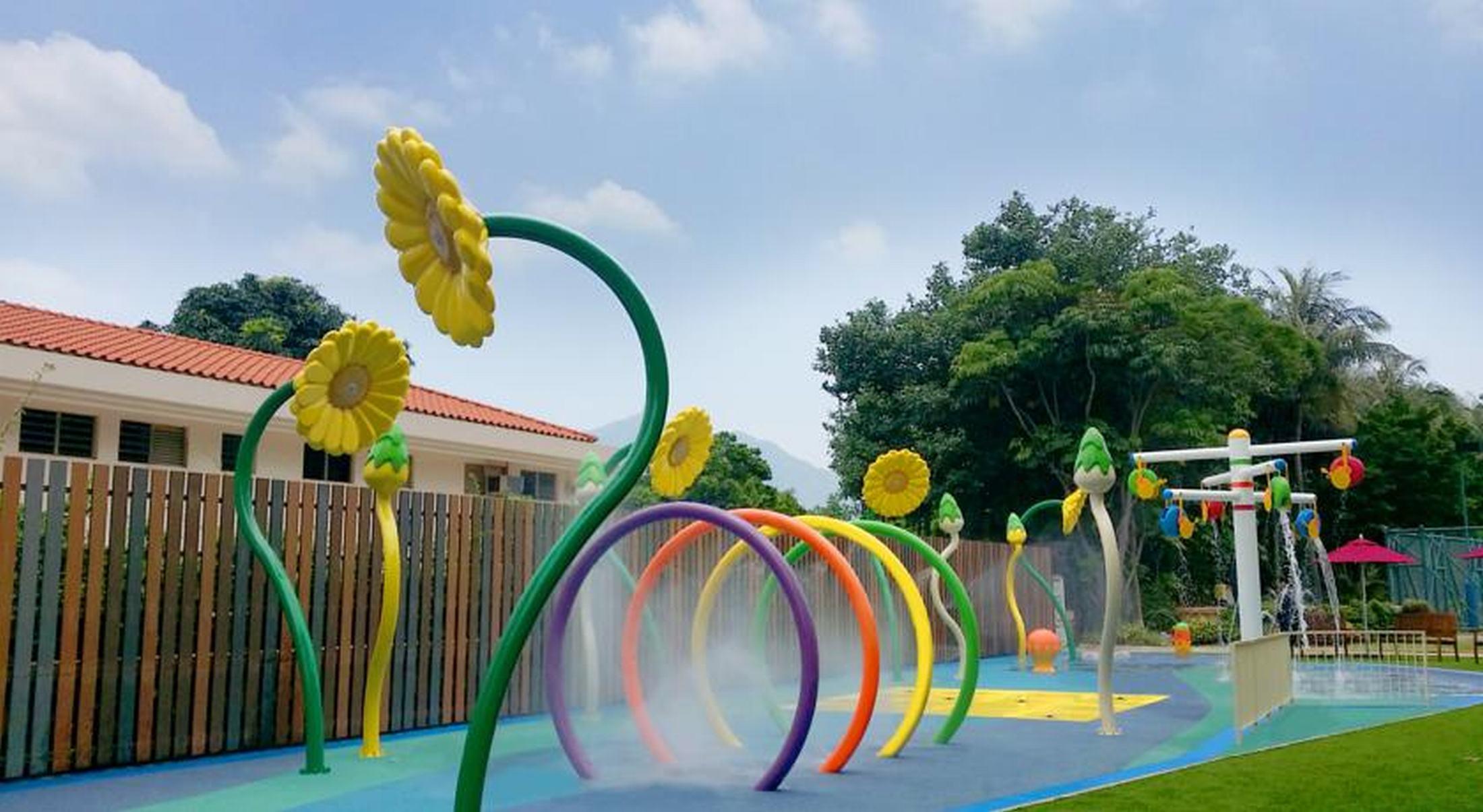 Hong Kong Gold Coast Hotel Kültér fotó Water playground